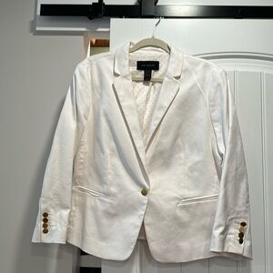 Ann Taylor fully lined white blazer with gold button. Size 16